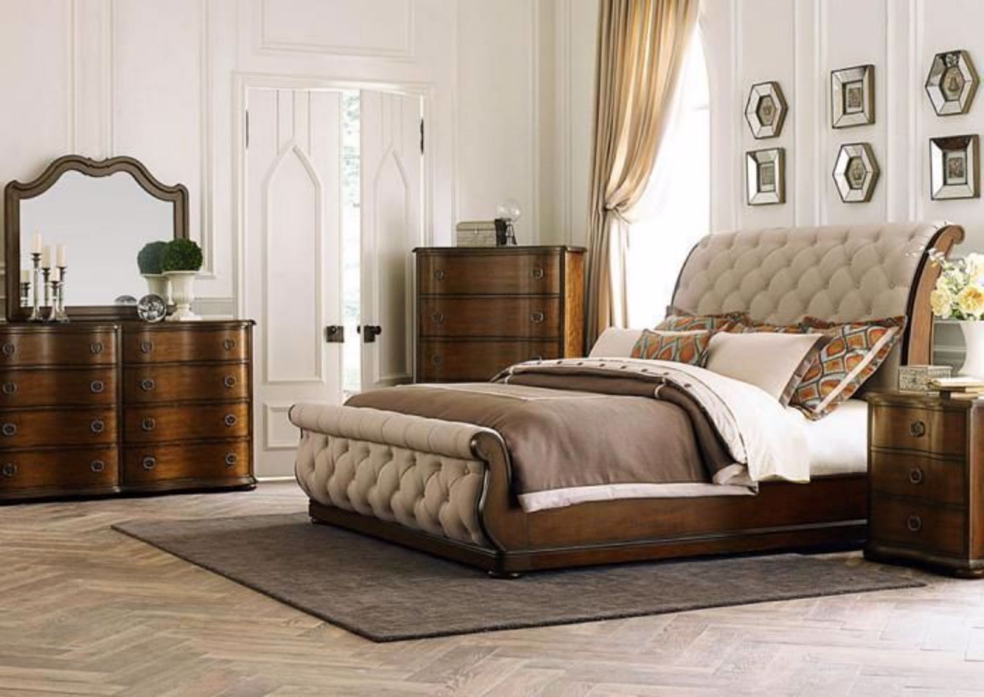 Picture of Cotswold Bedroom Set - Brown
