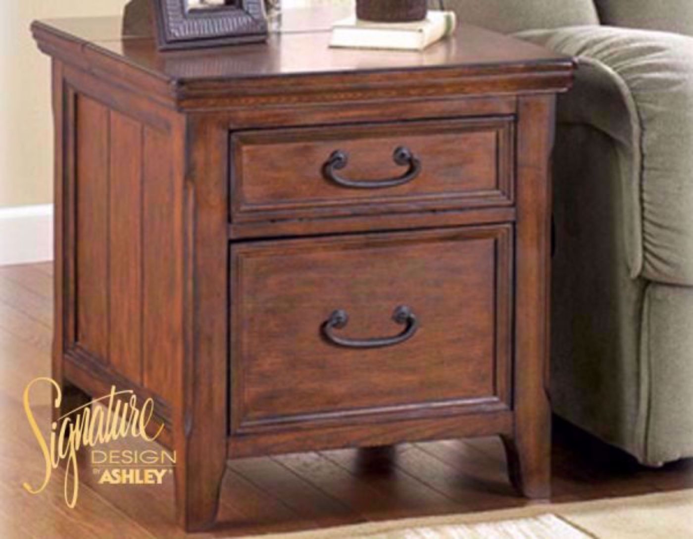 2 Drawer Brown Woodboro Chairside End Table by Ashley Furniture in a Room Setting | Home Furniture Plus Mattress