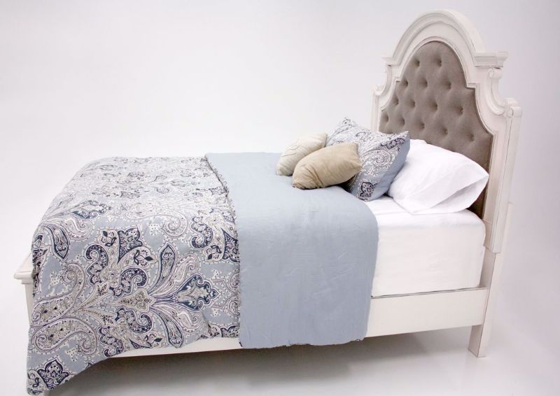 Picture of Raquel King Bed - White