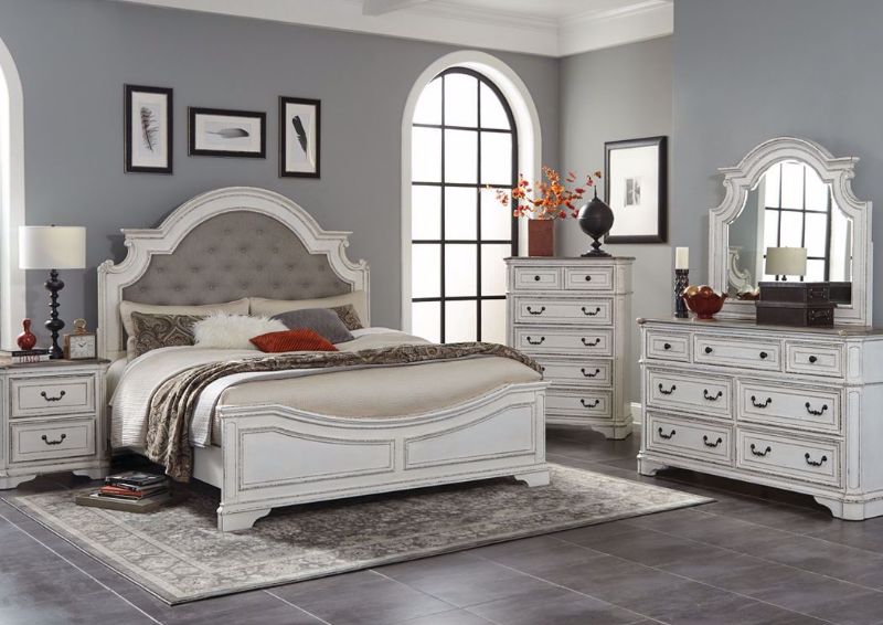 Picture of Raquel King Size Bedroom Set - White