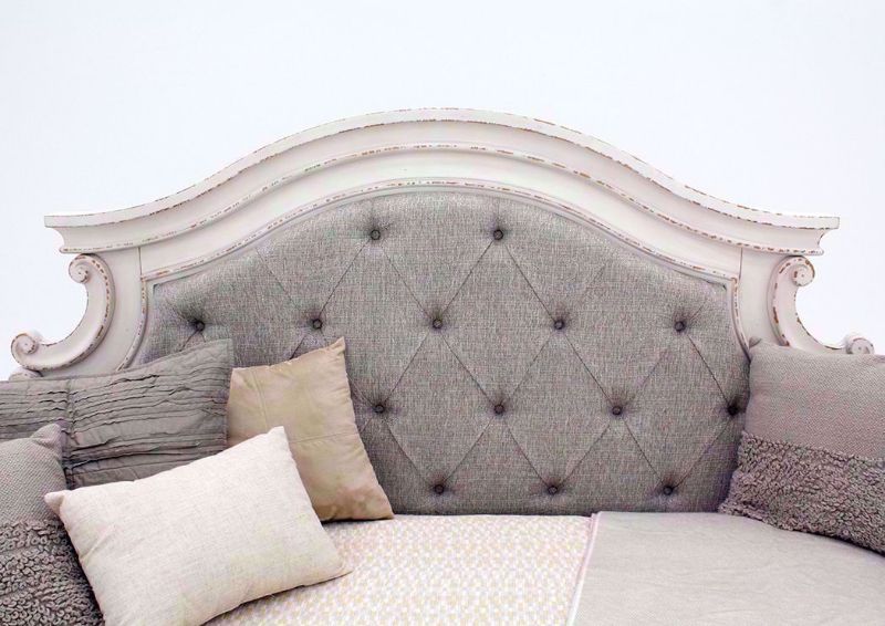 Antique White Realyn Upholstered Day Bed Headboard Details with Accent Pillows | Home Furniture Plus Bedding