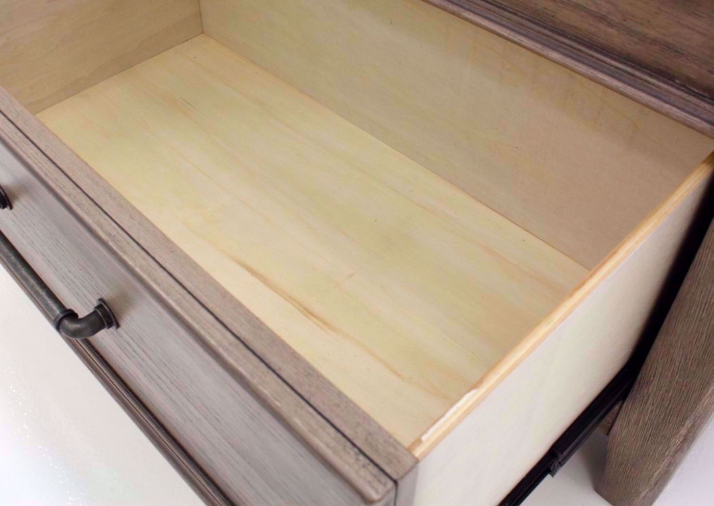 Harper Falls Chest of Drawers, Weathered Gray, Drawer Interior | Home Furniture Plus Bedding