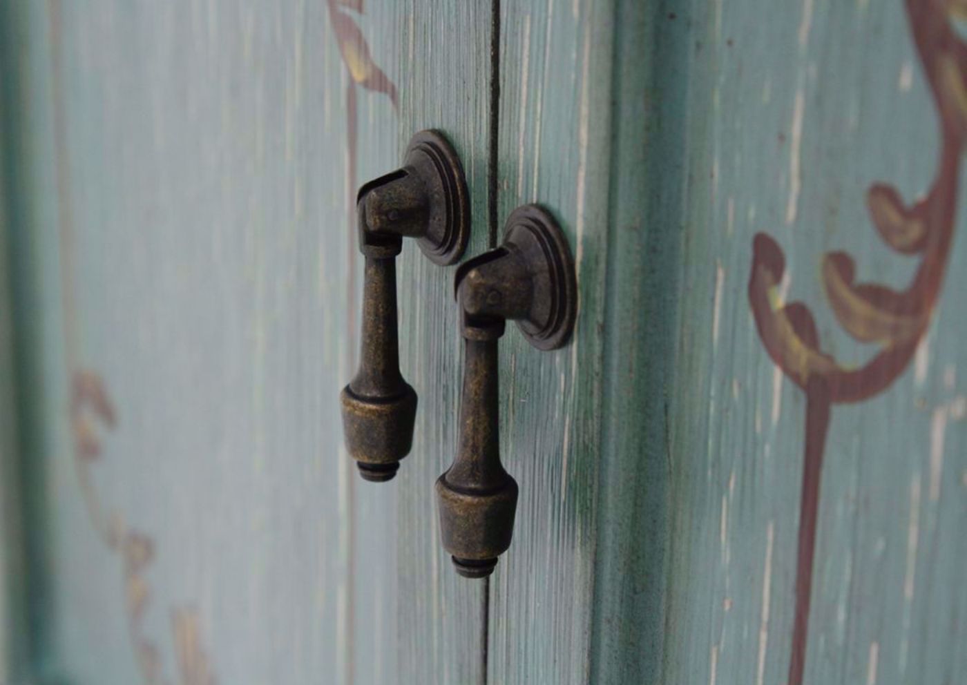 Dearington Coast Cabinet, Teal, Door Pull | Home Furniture Plus Bedding