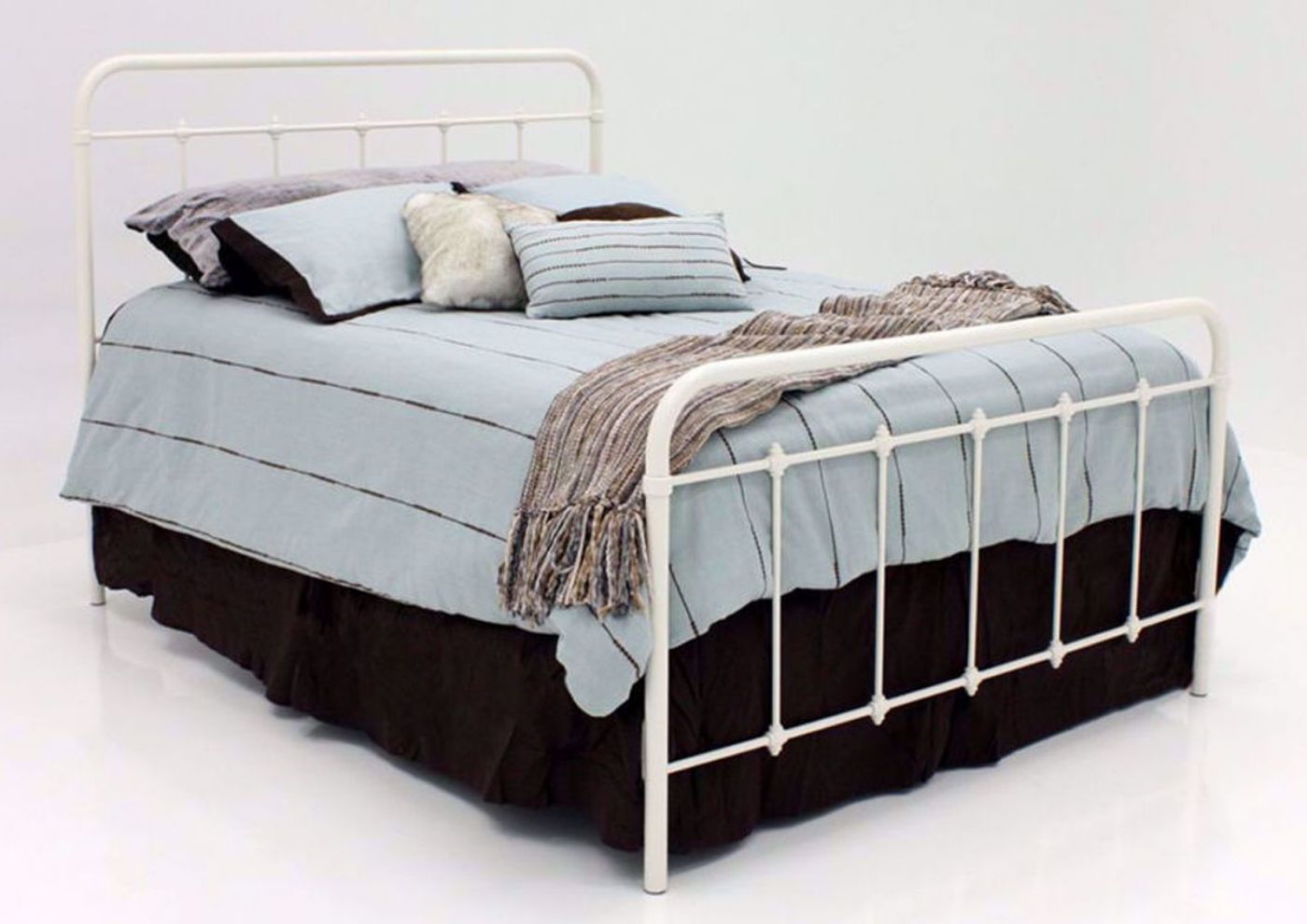 Picture of Jourdan Creek Queen Bed - White