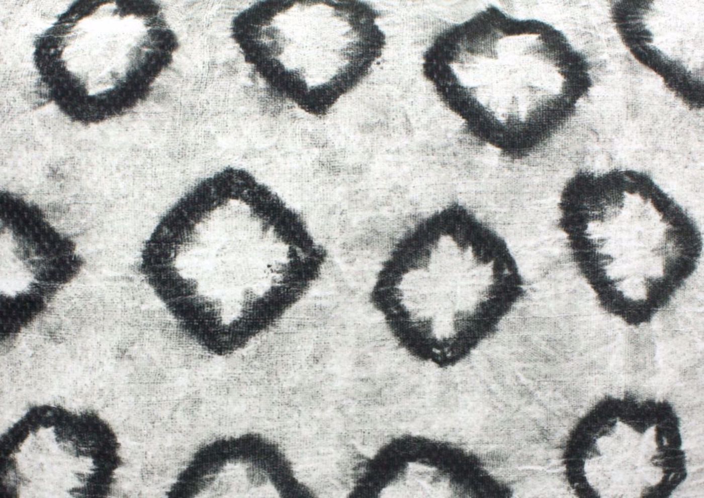 Stonewash Sofa, Gray, Dark Gray Circle Accent Pillow Detail | Home Furniture Plus Mattress