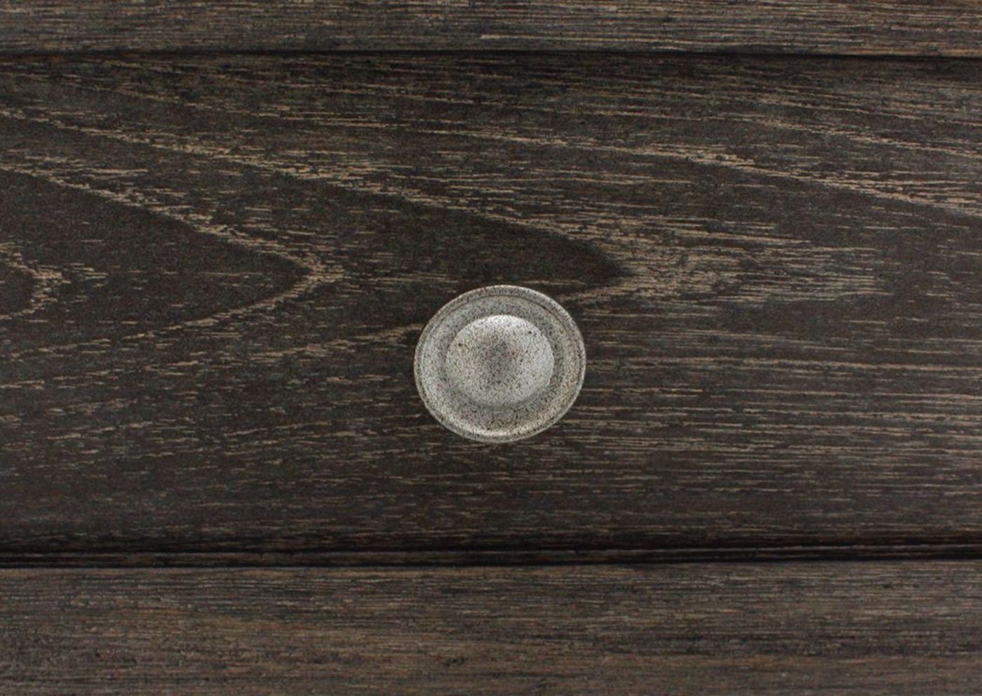 Close Up of  Silver Tone Drawer Knob on the Chaxney End Table by Ashley with 1 Drawer | Home Furniture Plus Bedding