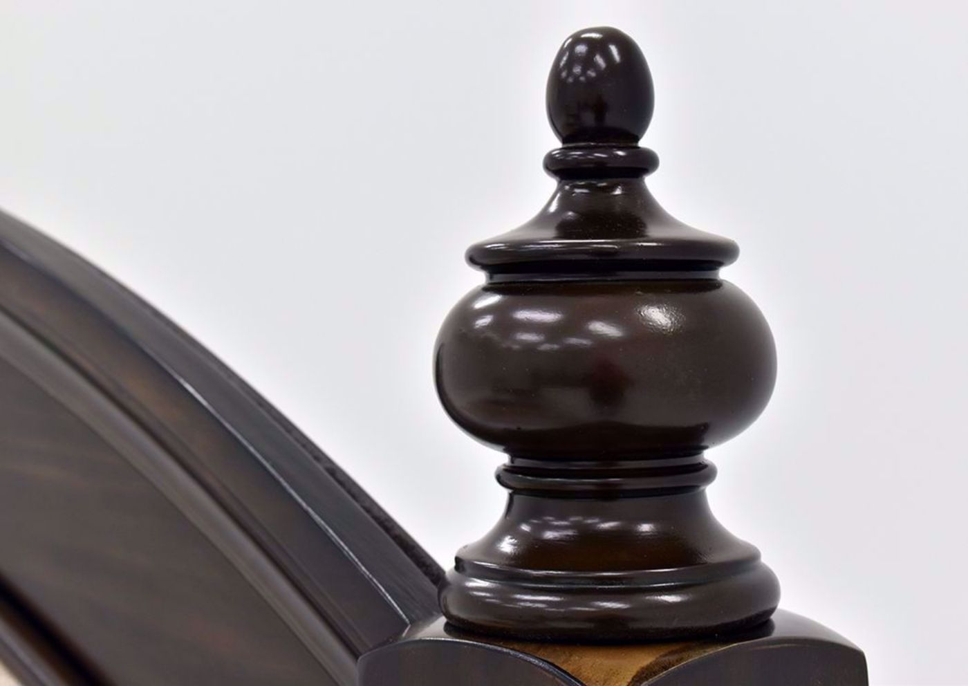 Dark Cherry Brown Harrison Queen Bed by Austin Showing the Bed Post Detail | Home Furniture Plus Mattress