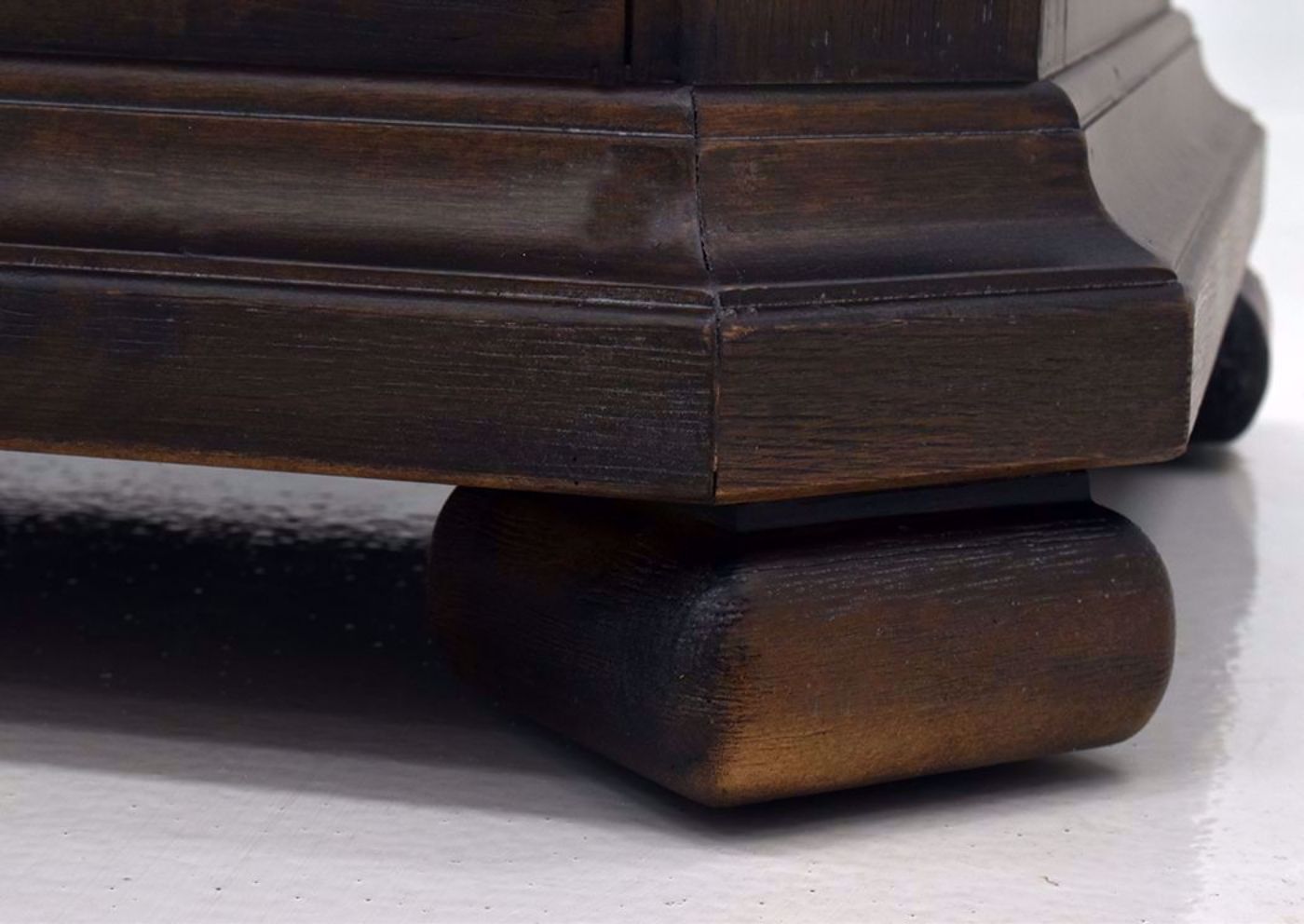 Hickory Brown Casa Grande Dresser with Mirror by Lane Furnishings Showing the Foot Detail | Home Furniture Plus Mattress