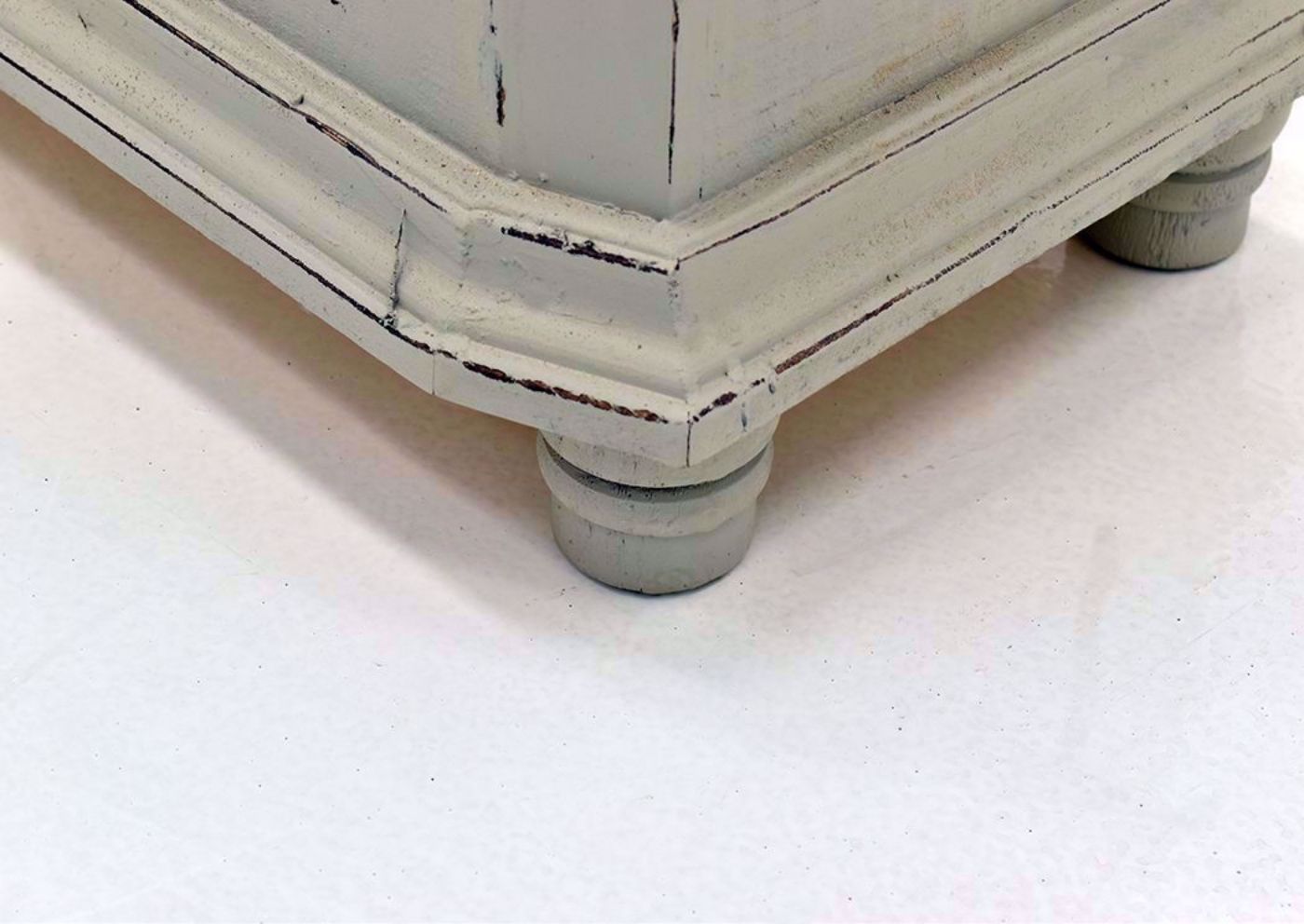 Rustic Gray Carmen 42" Console Cabinet by Rustic Imports Showing the Foot Detail | Home Furniture Plus Mattress