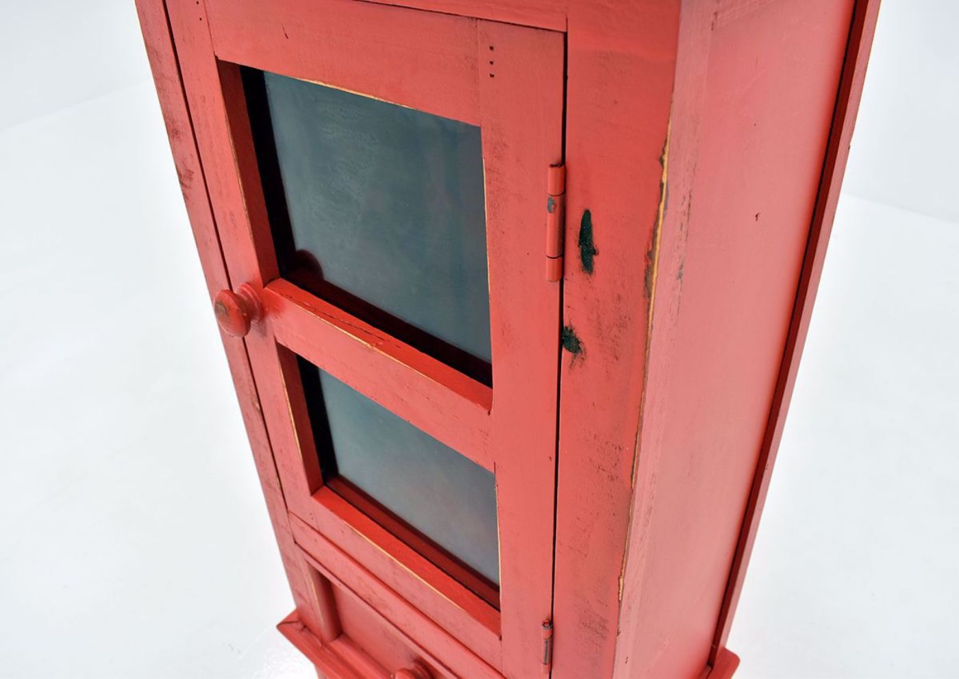Jennings Accent Table by Vintage Furniture with Warm Red Finish door close up  | Home Furniture Plus Bedding