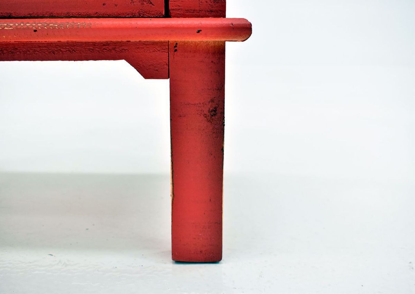 Jennings Accent Table by Vintage Furniture with Warm Red Finish leg  | Home Furniture Plus Bedding