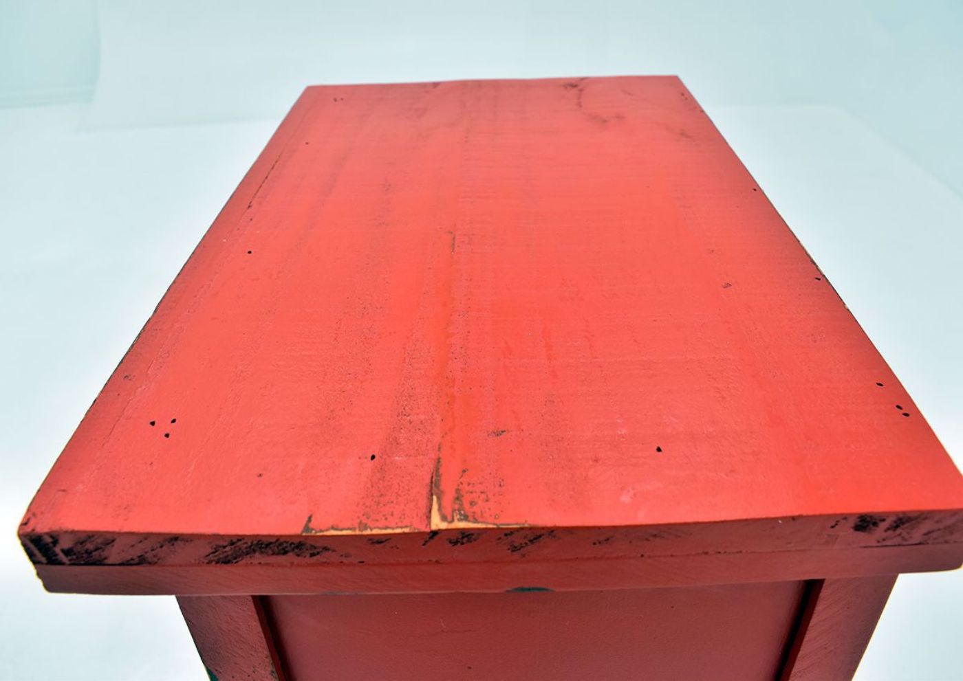 Jennings Accent Table by Vintage Furniture with Warm Red Finish table top view | Home Furniture Plus Bedding