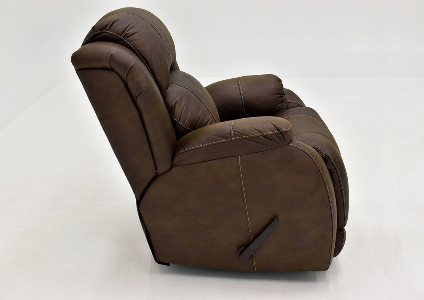 Side Facing View of the Denali Recliner by HomeStretch | Home Furniture + Mattress