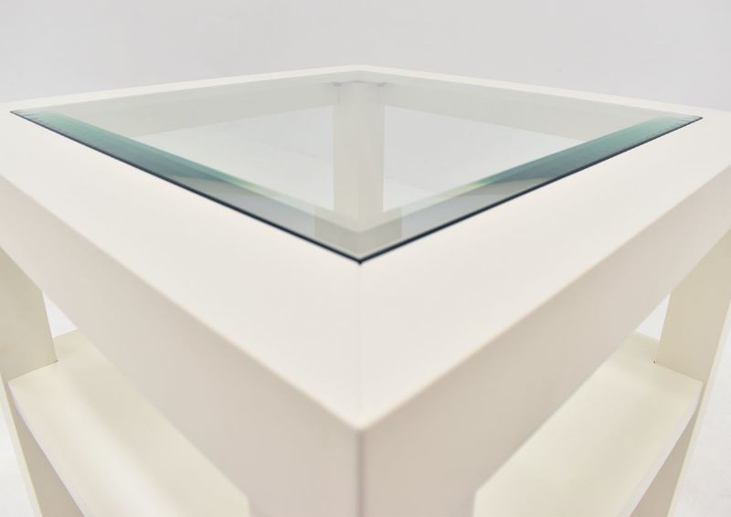 Crisp White Urban End Table by Jofran Showing the Top Detail | Home Furniture Plus Bedding