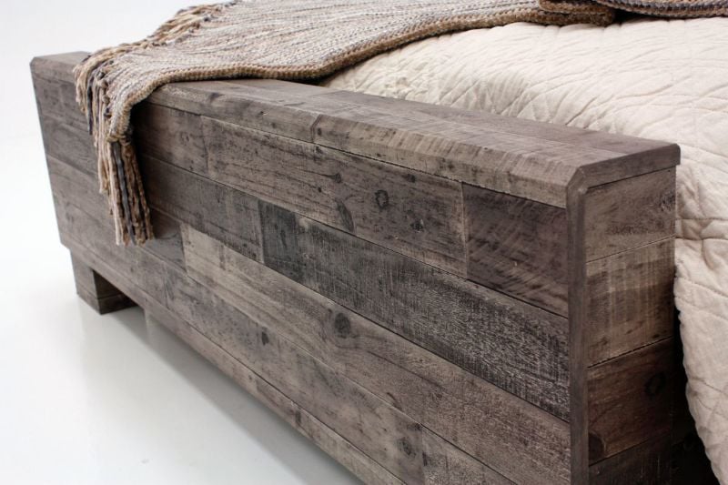 Close Up of the Footboard on the Derekson King Size Bed by Ashley Furniture | Home Furniture Plus Bedding