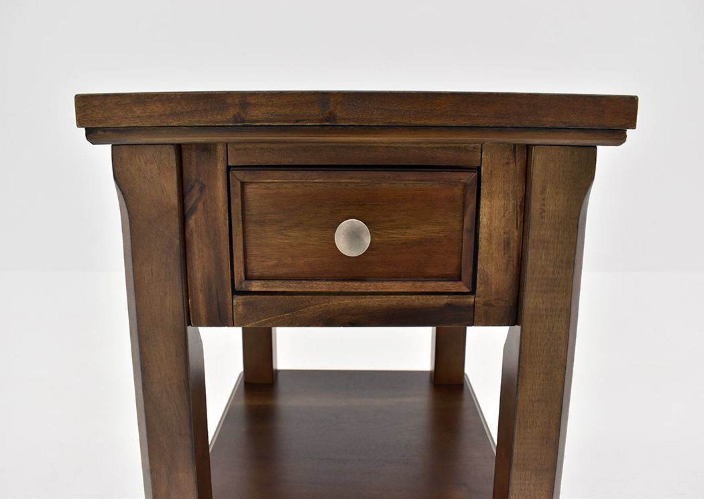 Chestnut Brown Flynnter Chairside End Table by Ashley Furniture Showing the Table Front Detail | Home Furniture Plus Mattress