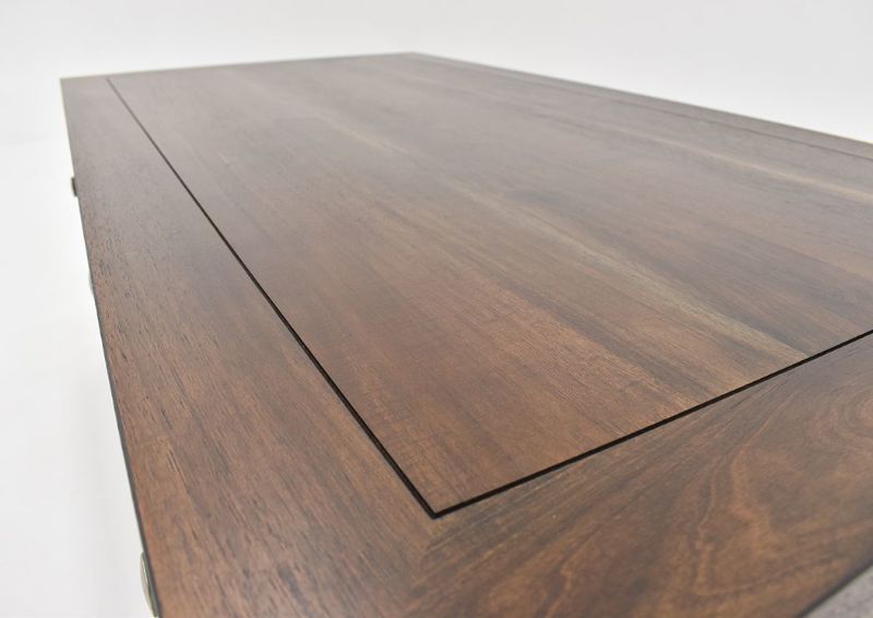 Chestnut Brown Flynnter Coffee Table by Ashley Furniture Showing the Top Detail | Home Furniture Plus Mattress