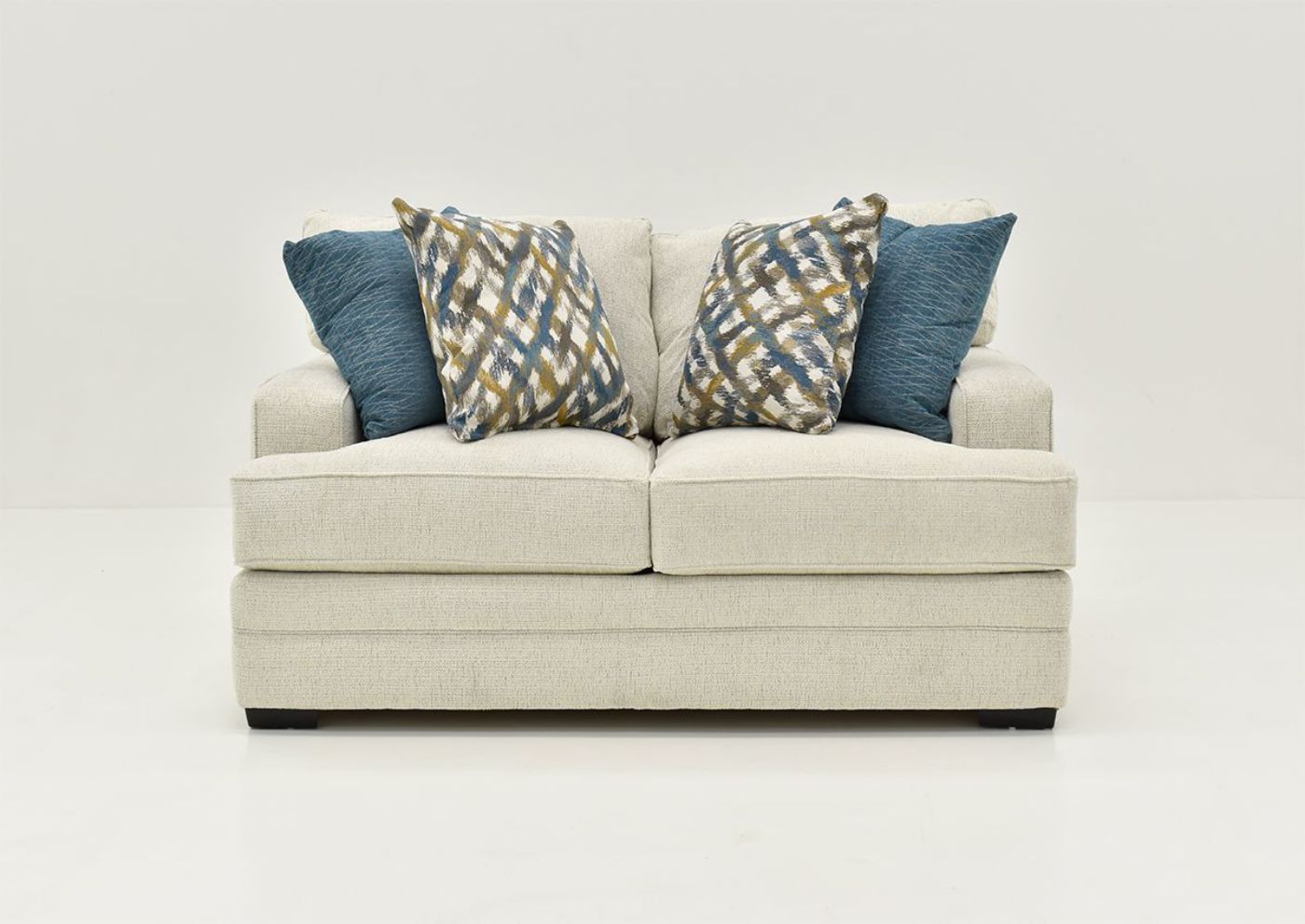 Front Facing View of the Rowan Loveseat in Off White by Franklin Furniture | Home Furniture Plus Bedding