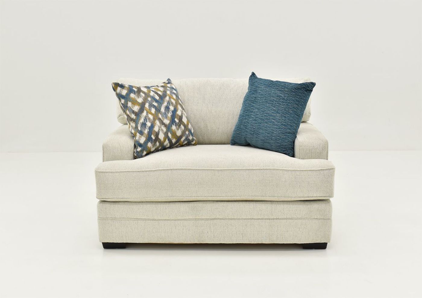 Front Facing View of the Rowan Chair in Off White by Franklin Furniture | Home Furniture Plus Bedding