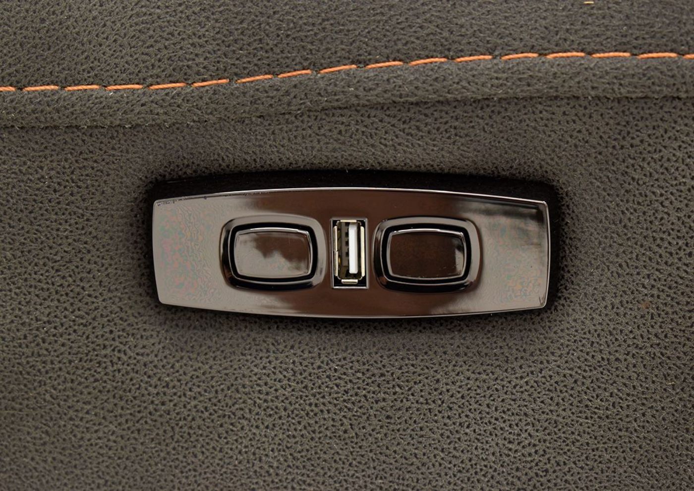 Close Up View of the Power Controls and USB Port on the Jackson POWER Reclining Sectional Sofa in Gray by Kuka Home | Home Furniture Plus Bedding
