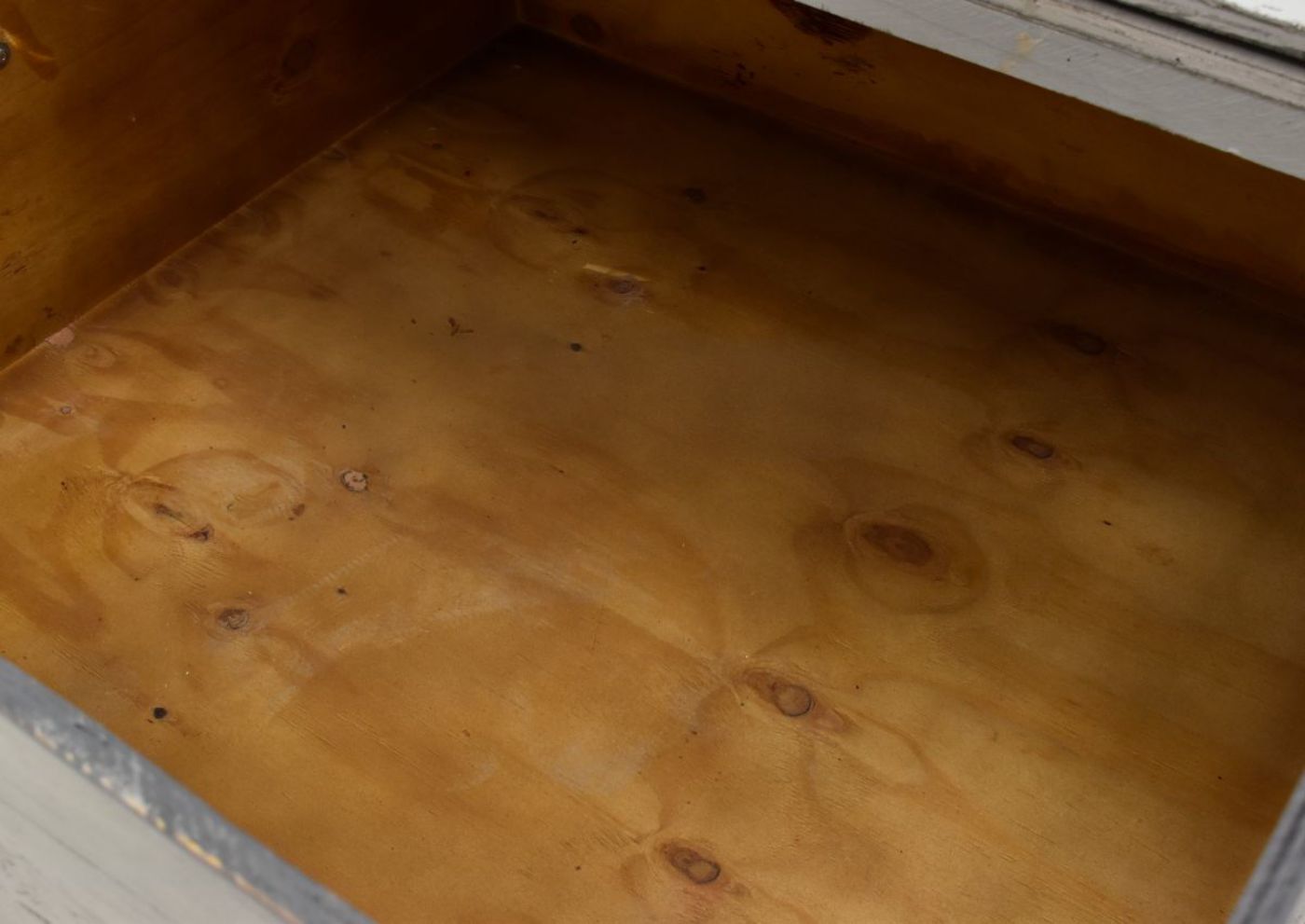 Inside View of the Carson Lift Top Coffee Table in Granite by Vintage Furniture | Home Furniture Plus Bedding