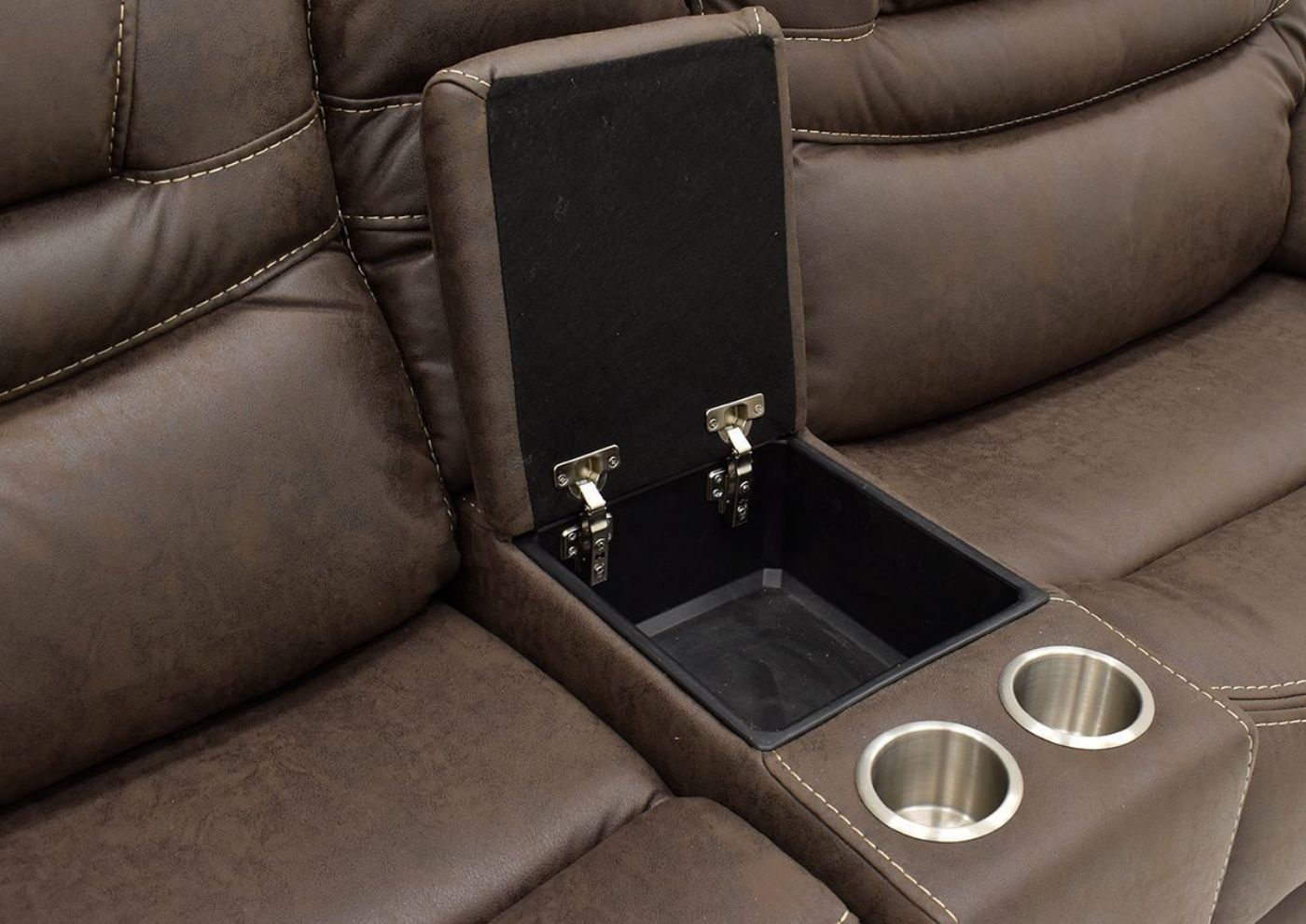 Close Up View of the Open Center Console and the Cup Holders on the Dakota POWER Reclining Sectional Sofa in Brown by KUKA Home | Home Furniture Plus Bedding