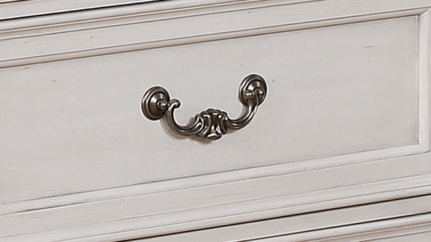 Close Up of the Drawer Pull on the White Keystone Dresser and Mirror | Home Furniture Plus Mattress