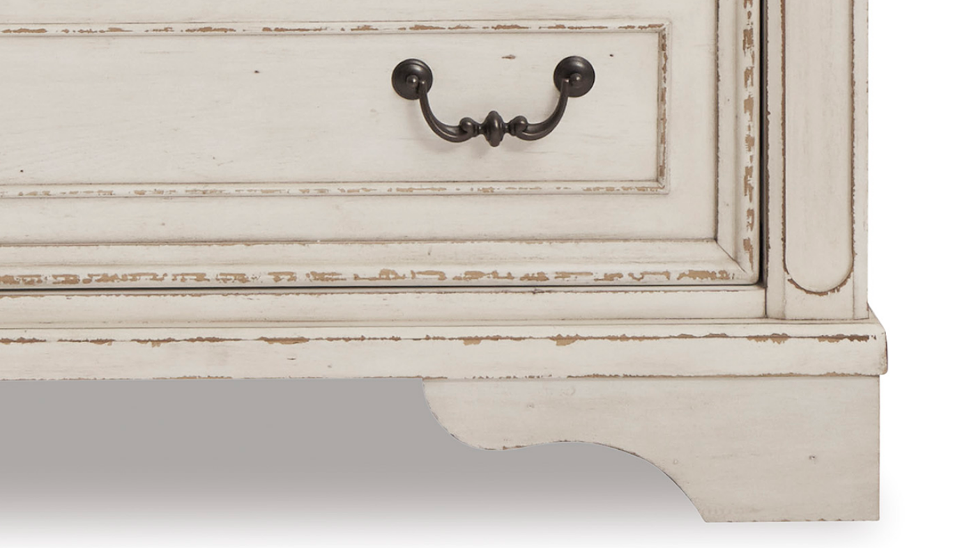 Picture of Realyn Chest of Drawers - Off White