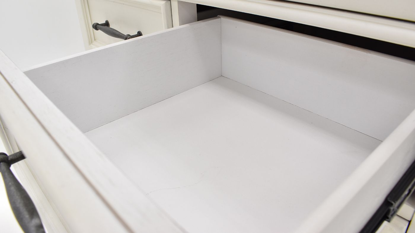 Picture of Southport Chest of Drawers - White