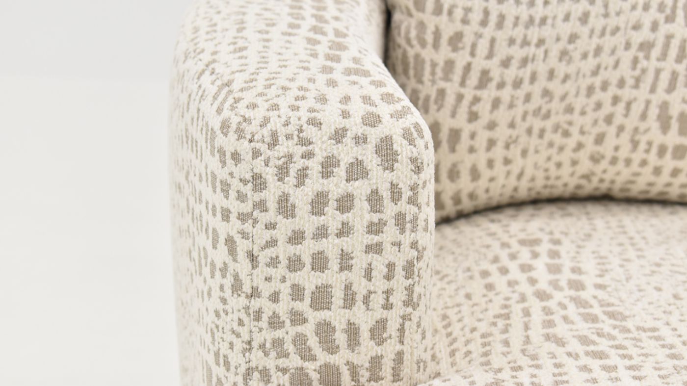 Picture of Skipper Swivel Chair - Off White 