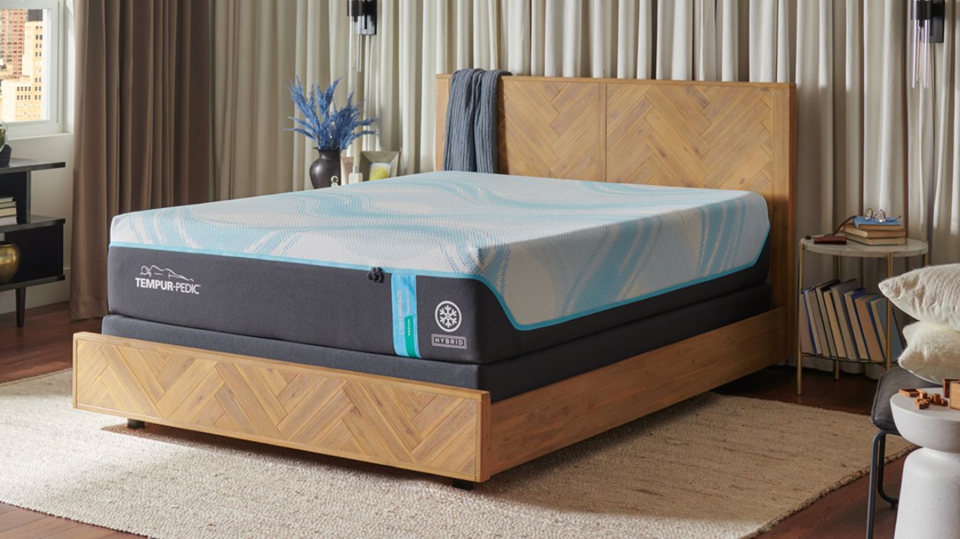 Picture of Tempur LuxeBreeze Medium Hybrid Mattress - King