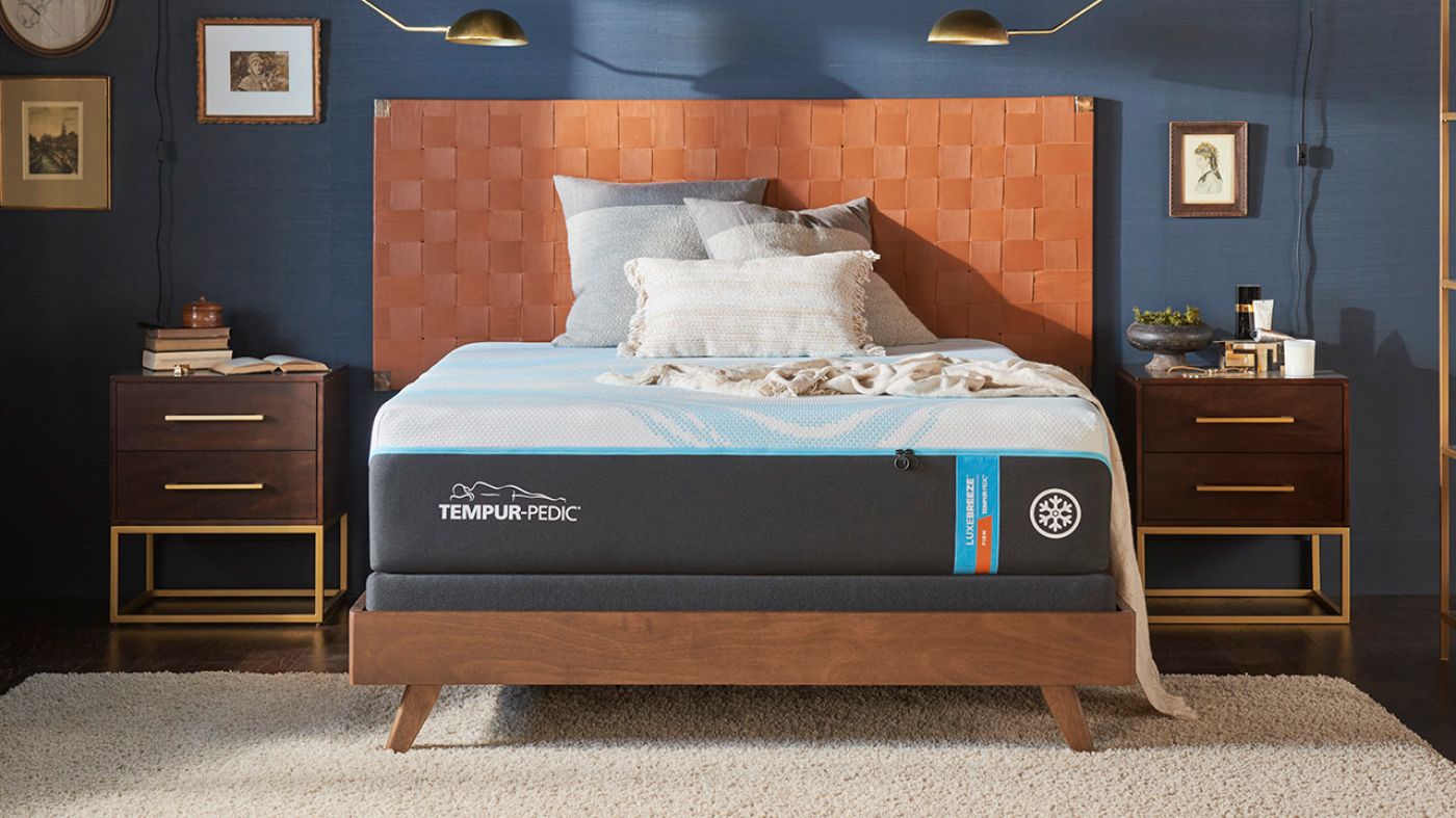 Picture of Tempur LuxeBreeze Firm - Queen