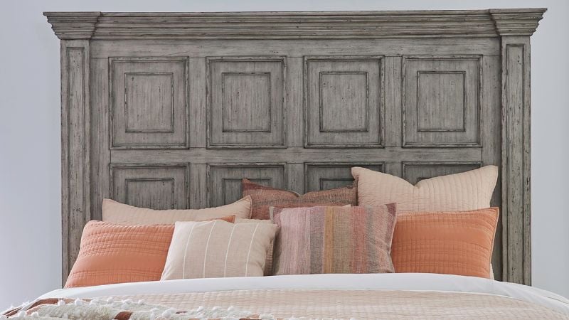 Picture of Big Valley Queen Bed - Gray