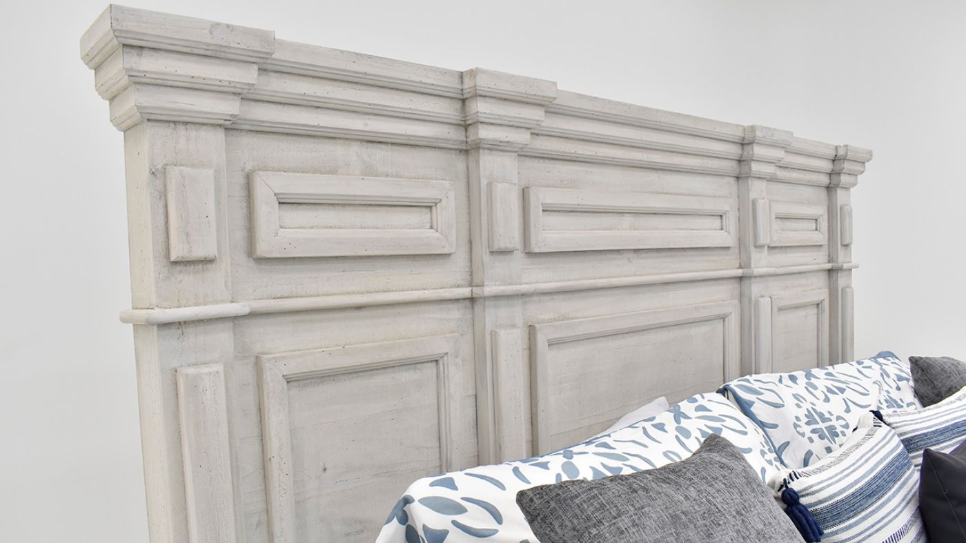 Picture of Maverick Queen Bed - Bone White