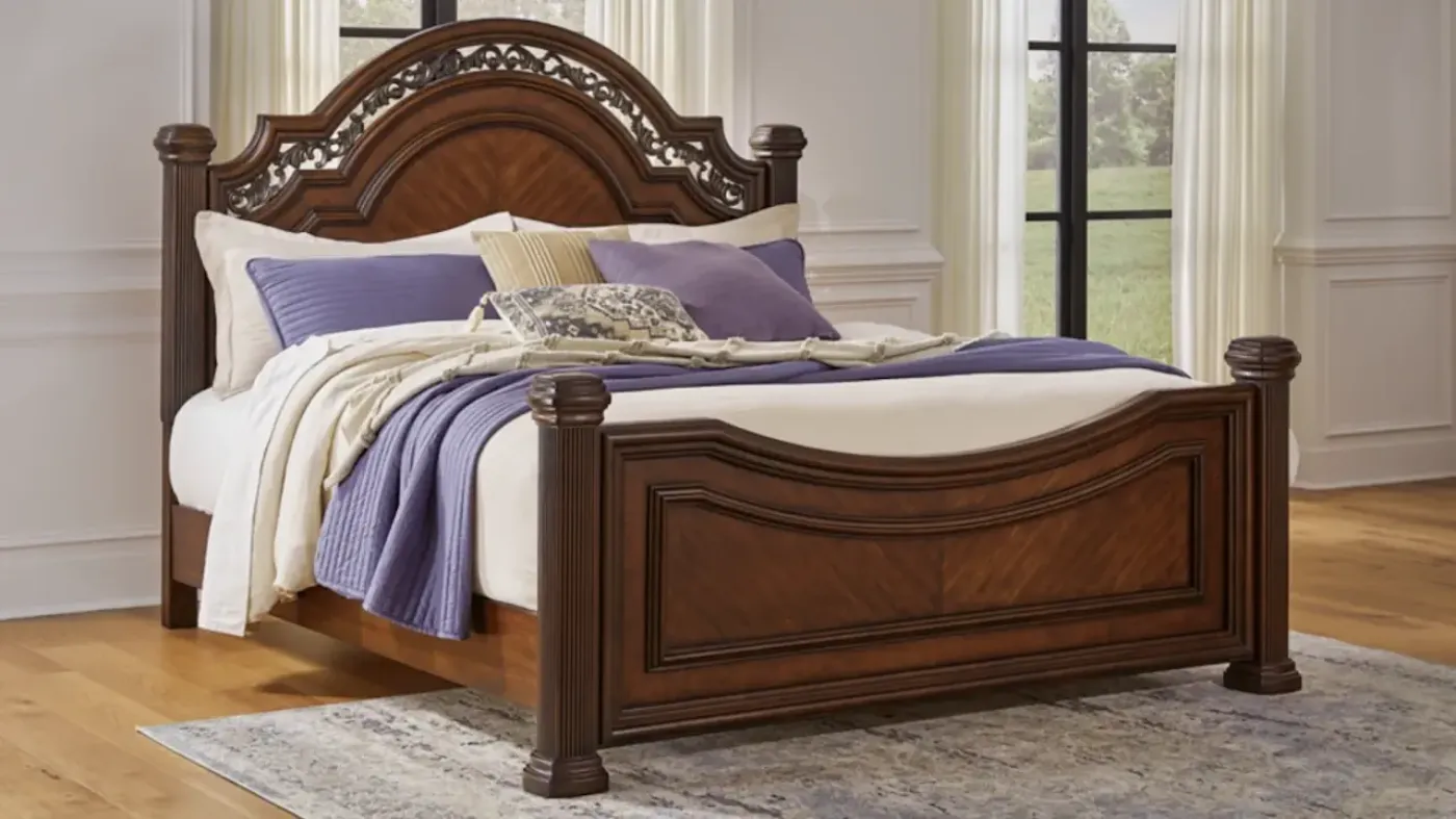 Picture of Lavinton Queen Poster Bed