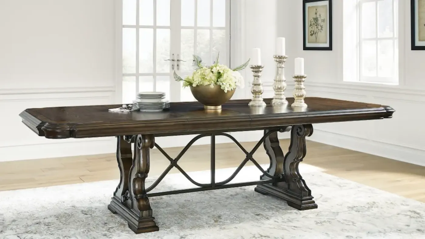 Picture of Maylee 7-Piece Dining Set