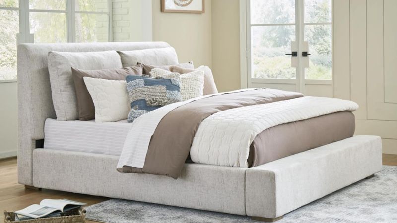 Picture of Cabalynn Queen Upholstered Bed