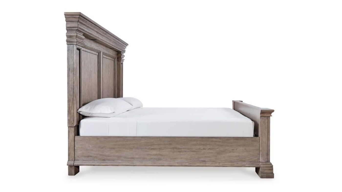 Picture of Blairhurst Queen Panel Bed