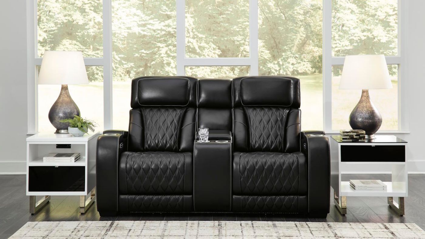 Picture of Boyington Power Reclining Loveseat - Black