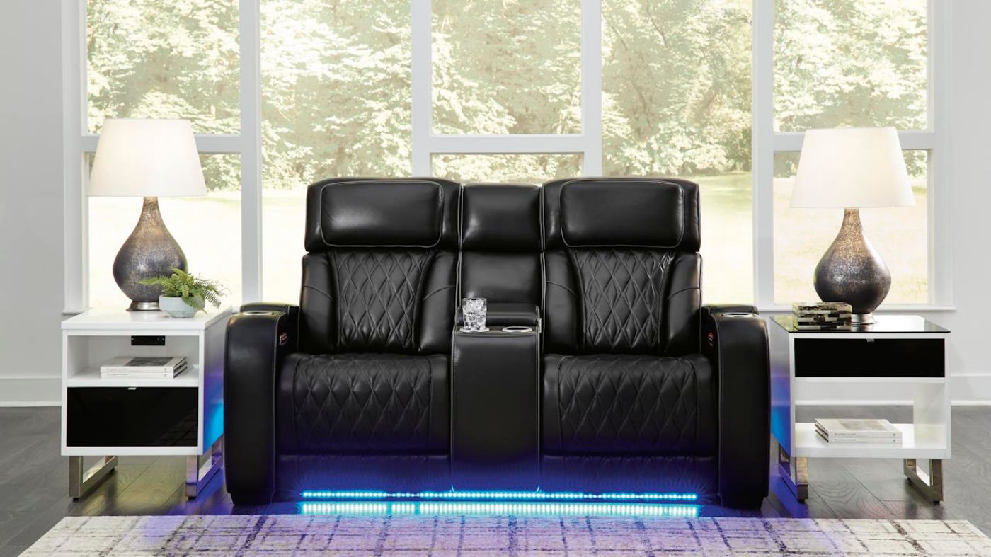 Picture of Boyington Power Reclining Loveseat - Black