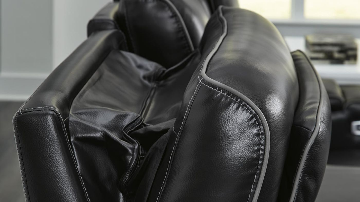 Picture of Boyington Power Leather Loveseat - Black