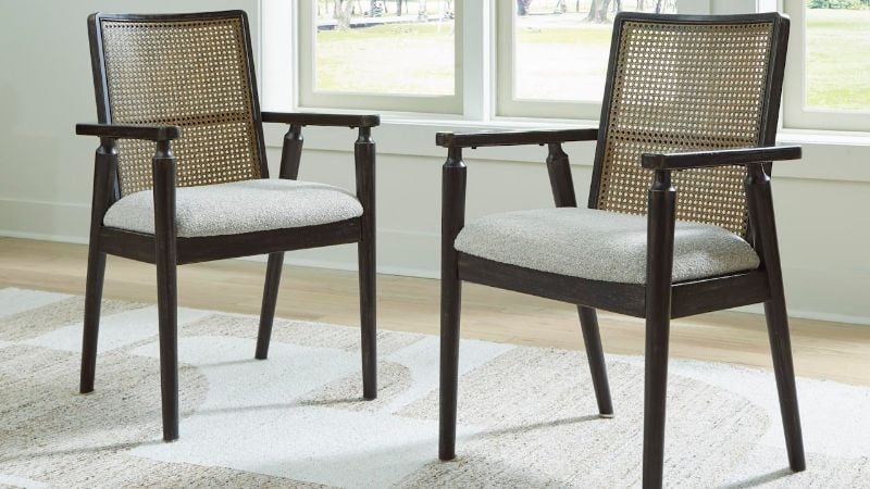 Picture of Galliden 7 Piece Dining Table Set