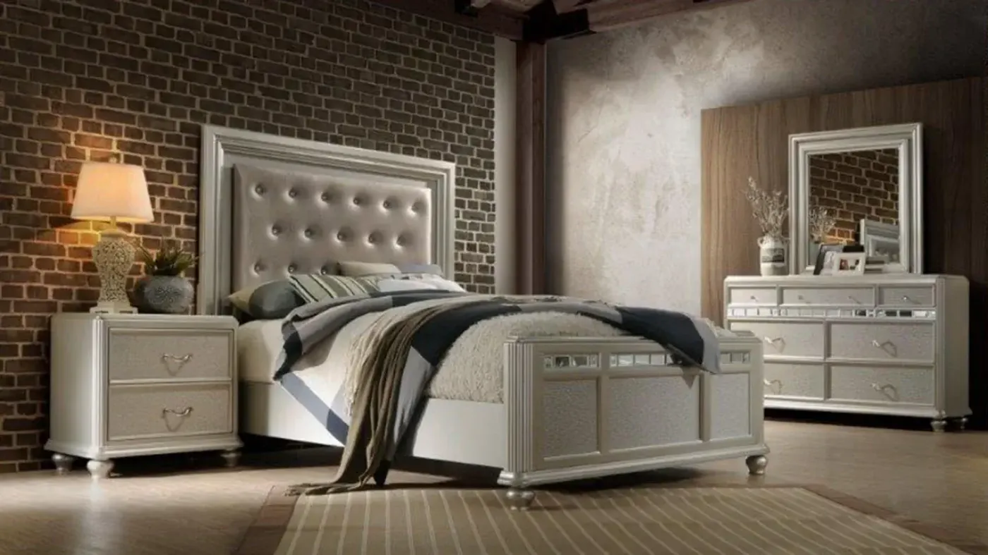 Picture of Regency King Size Bedroom Set - Silver