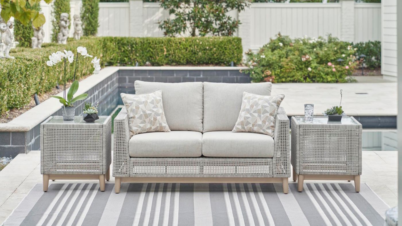 Picture of Seton Creek Loveseat