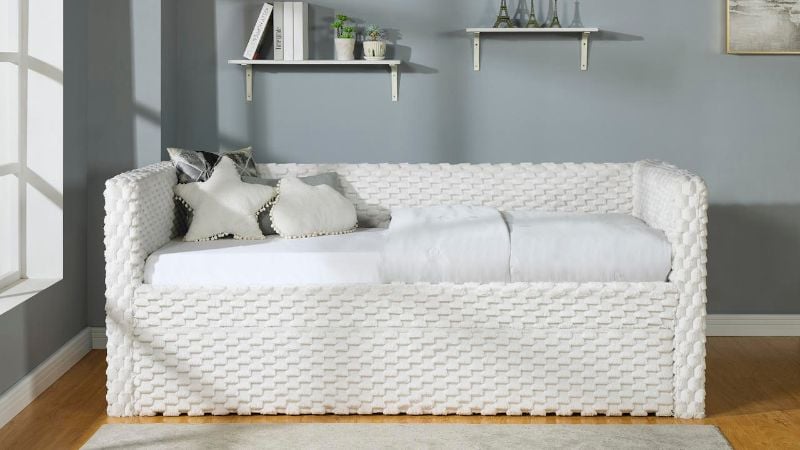 Picture of Fluffy Daybed with Trundle - White