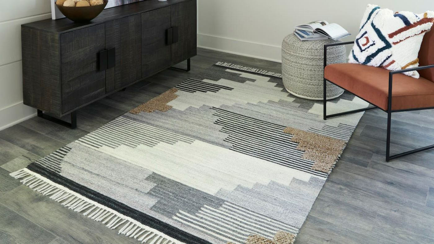 Picture of Roxsburng Medium Rug