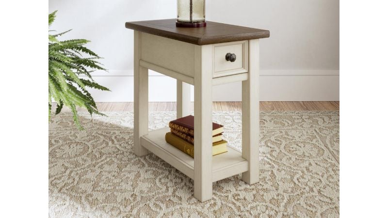 Picture of Bolanburg Power Chairside End Table - White