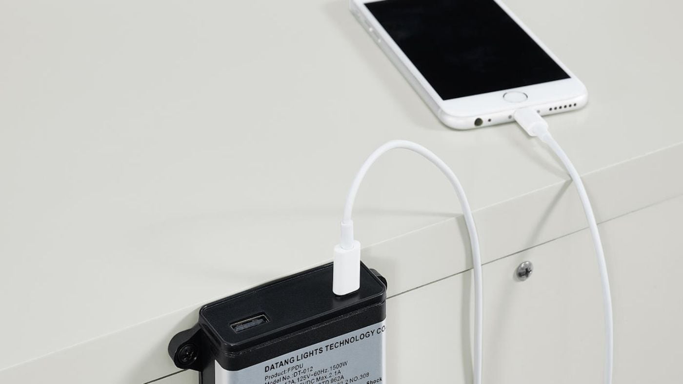 Picture of Bridgestone King Panel Bedroom Set - White