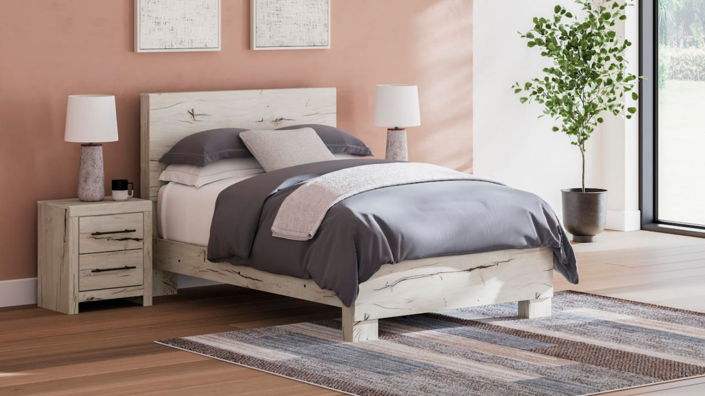 Picture of Lawroy Full Bed - Off White