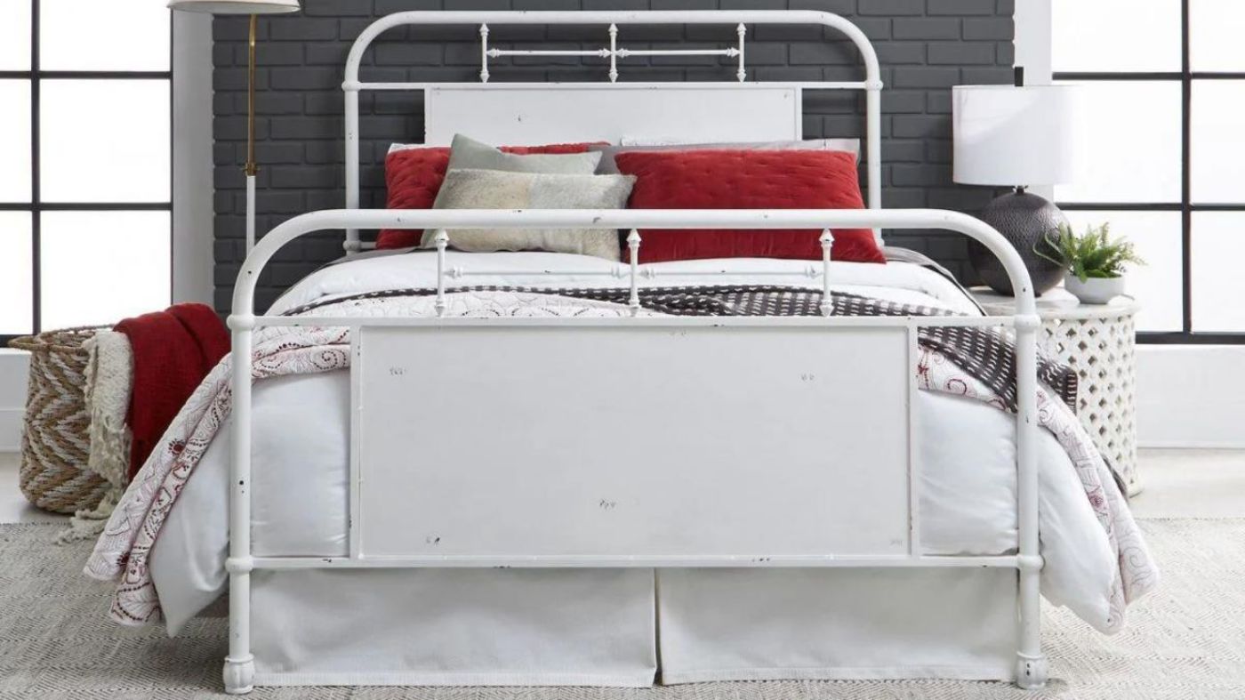 Picture of Vintage Queen Size Metal Bed - White